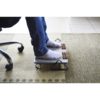 Apoio para pés ergonomico massageador em uso reliza (1)