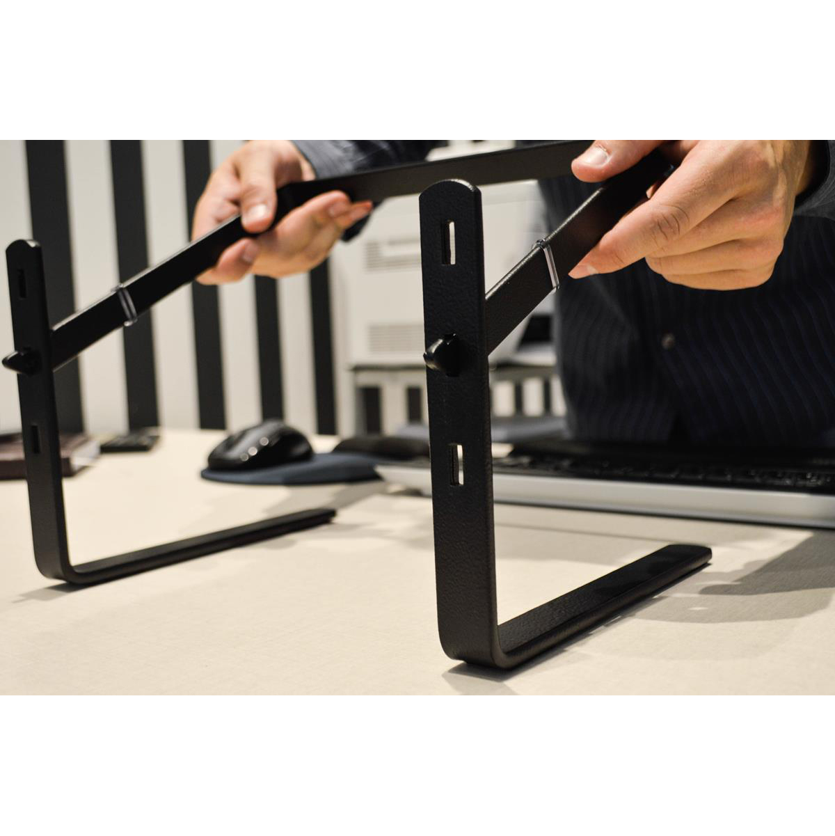 Suporte para Monitor Stand Desk Marrom - Reliza